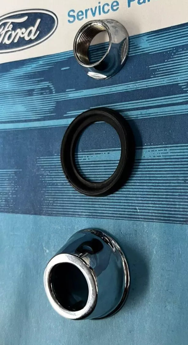 NOS 1967-1968 FORD COUGAR ANTENNA BEZEL KIT